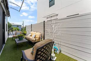 4910 W McElroy Ave, Tampa, FL 33611 - Photo 29