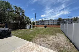 631 75th Ave N, Saint Petersburg, FL 33702 - Photo 13