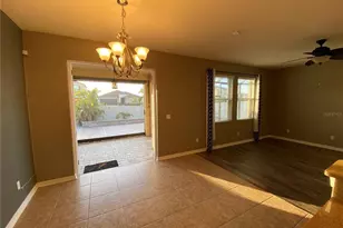 710 Parker Den Dr, Ruskin, FL 33570 - Photo 9