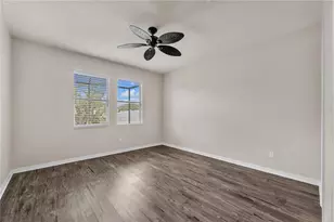 710 Parker Den Dr, Ruskin, FL 33570 - Photo 11