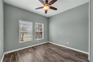 710 Parker Den Dr, Ruskin, FL 33570 - Photo 15
