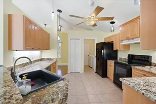 11312 Lark Sparrow Rd, Weeki Wachee, FL 34614 - Photo 17