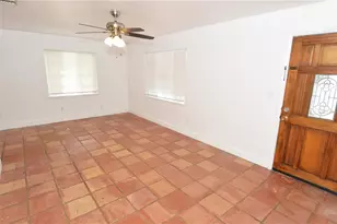 1108 Winchester Rd N, Saint Petersburg, FL 33710 - Photo 5