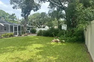 13824 83rd Pl, Seminole, FL 33776 - Photo 17
