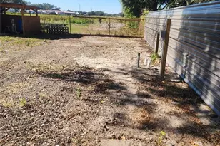 1333 Wilkinson Dr, Plant City, FL 33566 - Photo 23
