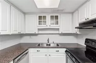 4609 W North B St, Tampa, FL 33609 - Photo 9