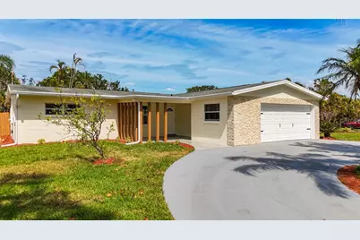 4101 Shore Acres Boulevard NE, Saint Petersburg, FL 33703 - Photo 1