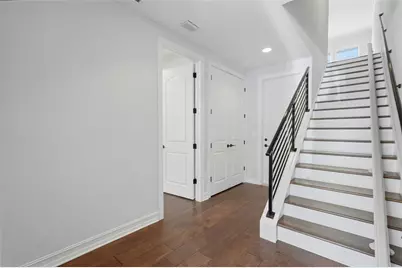 1867 5th Street N, Saint Petersburg, FL 33704 - Photo 11