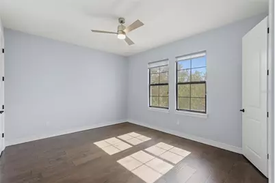1867 5th Street N, Saint Petersburg, FL 33704 - Photo 27
