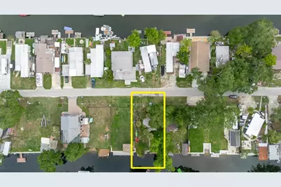 5323 Circle Drive, Weeki Wachee, FL 34607 - Photo 13