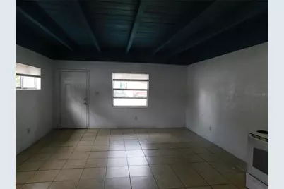 913 E 122nd Avenue, Tampa, FL 33612 - Photo 9