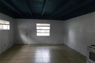 913 E 122nd Ave, Tampa, FL 33612 - Photo 9
