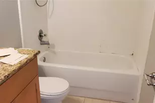 184 Pompano Dr SE, Saint Petersburg, FL 33705 - Photo 15