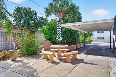 1065 Eden Isle Boulevard NE #2, Saint Petersburg, FL 33704 - Photo 29