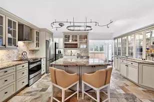 1065 Eden Isle Blvd NE, Saint Petersburg, FL 33704 - Photo 1
