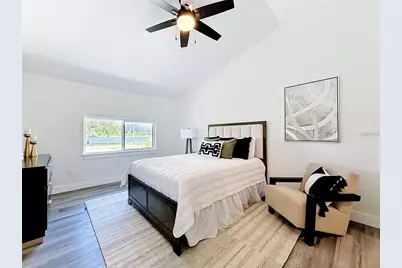 2335 Murilla Way S, Saint Petersburg, FL 33712 - Photo 15