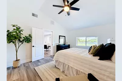 2335 Murilla Way S, Saint Petersburg, FL 33712 - Photo 17