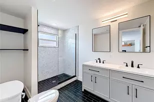 2335 Murilla Way S, Saint Petersburg, FL 33712 - Photo 13