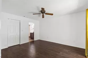 1358 Foxboro Dr, Brandon, FL 33511 - Photo 11