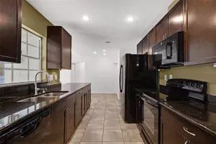 1358 Foxboro Dr, Brandon, FL 33511 - Photo 17