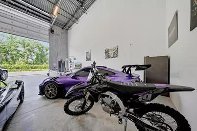 6500 Motor Enclave Way #814, Tampa, FL 33610 - Photo 11