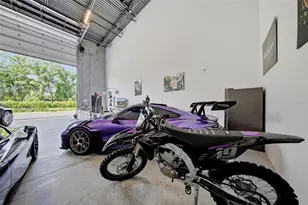 6500 Motor Enclave Wy, Tampa, FL 33610 - Photo 11