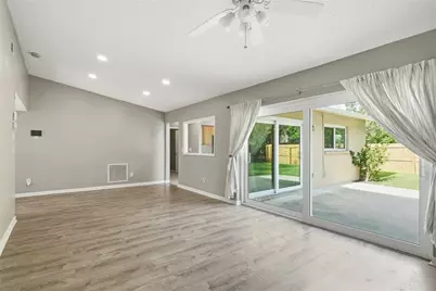 2914 Cypress Green Drive, Palm Harbor, FL 34684 - Photo 9