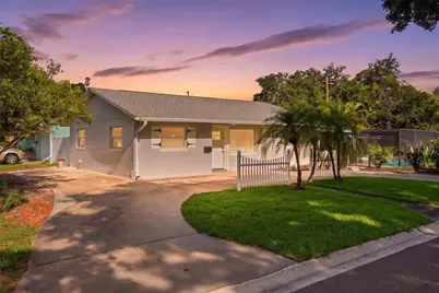 695 41st Street N, Saint Petersburg, FL 33713 - Photo 1