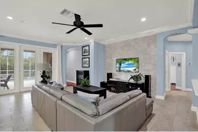 4878 W Breeze Circle, Palm Harbor, FL 34683 - Photo 9