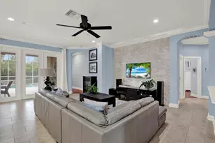 4878 W Breeze Cir, Palm Harbor, FL 34683 - Photo 9