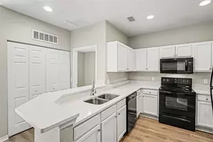 2586 Grand Central Pkwy, Orlando, FL 32839 - Photo 9