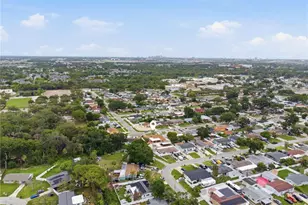 4914 Holiday Dr, Tampa, FL 33615 - Photo 53