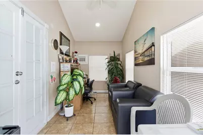 4914 Holiday Drive, Tampa, FL 33615 - Photo 27