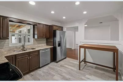 2037 67th Avenue S, Saint Petersburg, FL 33712 - Photo 9