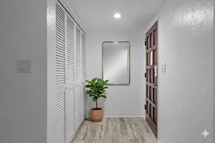 2037 67th Ave S, Saint Petersburg, FL 33712 - Photo 3