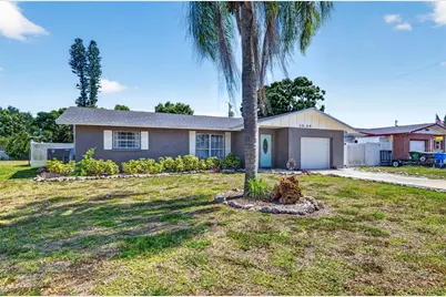 3009 22nd Avenue W, Bradenton, FL 34205 - Photo 1