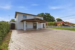 6611 N Hale Ave, Tampa, FL 33614 - Photo 1