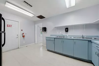 2886 Whitney Road, Clearwater, FL 33760 - Photo 11