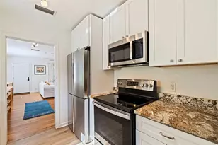 1421 21st Ave N, Saint Petersburg, FL 33704 - Photo 17