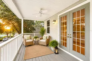 921 Point Seaside Dr, Crystal Beach, FL 34681 - Photo 3
