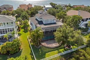 921 Point Seaside Dr, Crystal Beach, FL 34681 - Photo 29