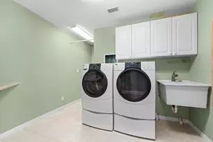 921 Point Seaside Dr, Crystal Beach, FL 34681 - Photo 57