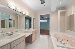 921 Point Seaside Dr, Crystal Beach, FL 34681 - Photo 19