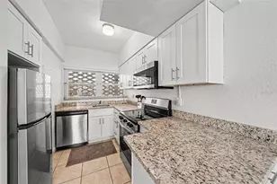 7050 Sunset Way, Saint Pete Beach, FL 33706 - Photo 11