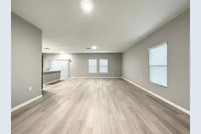 7540 Freesia Trace, Wesley Chapel, FL 33545 - Photo 3