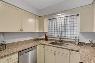 1615 Pinewood Dr, Clearwater, FL 33756 - Photo 11