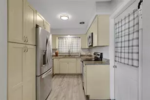 1615 Pinewood Dr, Clearwater, FL 33756 - Photo 9