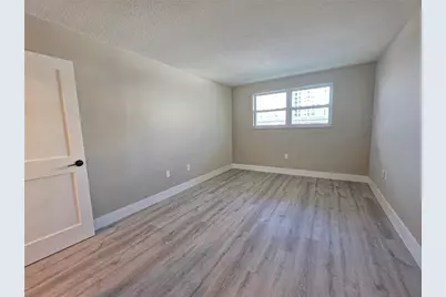6025 Shore Boulevard S #105, Gulfport, FL 33707 - Photo 17