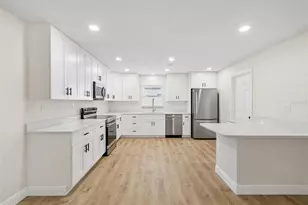 6003 Tampa Shores Blvd, Tampa, FL 33615 - Photo 3