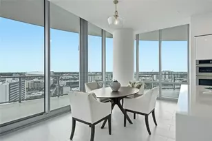 400 Central Ave, Saint Petersburg, FL 33701 - Photo 13